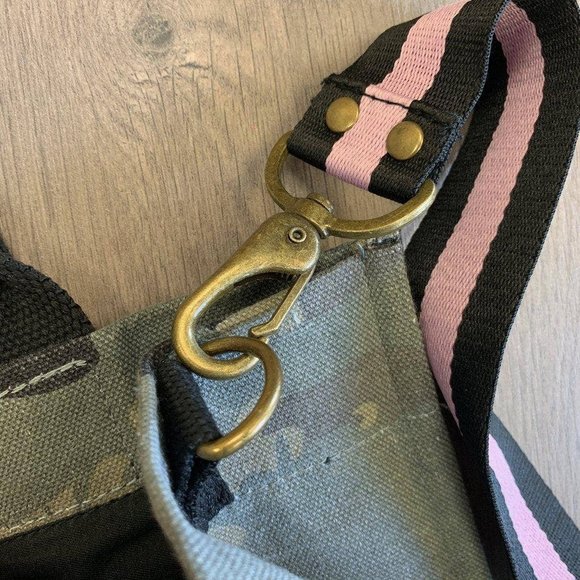 NEW Pretty Simply Zoey Canvas Crossbody Tote Bag - Picture 5 of 9